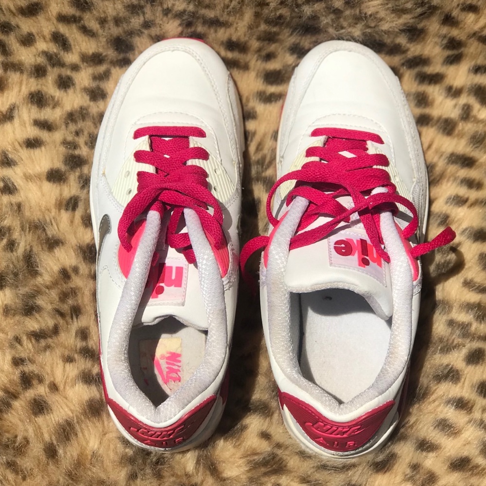 Pink Nike Airmax
